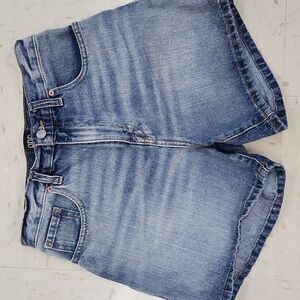 BDG Urban Outfitters Mom High Rise Denim Shorts Medium Wash Women's Size 27